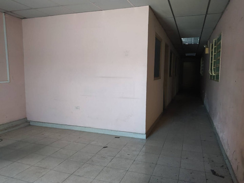 Imagen 2 de 3 de Mh Galpon En Alquiler 400 Mts2
