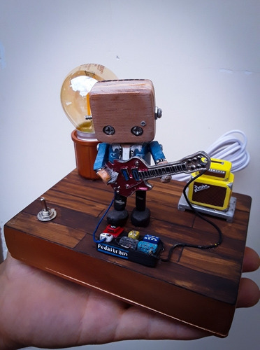 Imagen 1 de 5 de Mini Robot Lampara Artesanal