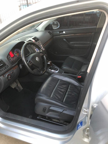 Imagen 10 de 13 de Volkswagen Vento 2.5 Luxury Wood Tiptronc 2007
