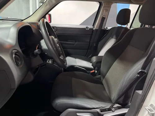 Jeep Patriot Sport 4x2 Cvt
