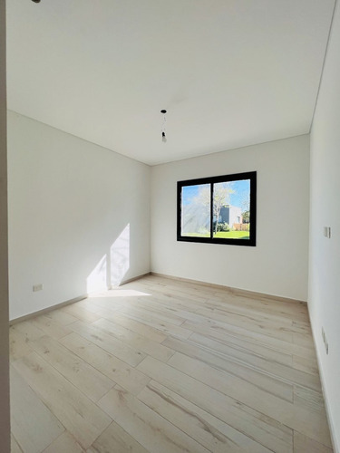Imagen 17 de 30 de Excelente Casa En San Matías, 4 Dormitorios, Dependencia Y Piscina!!