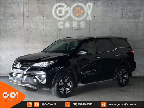 Toyota Hilux SW4 2.8 SRX DIAMOND 4X4 7 LUGARES 16V TURBO INTERCOOLER DIESEL 4P AUTOMÁTICO