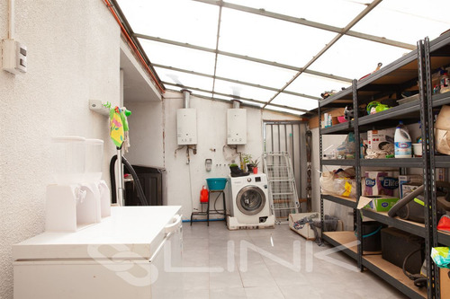 Casa En Arriendo De 5 Dorm. En Colina