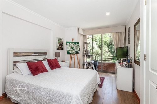 Condominio Exclusivo Con Vista Privilegiada. Buena Ubicación