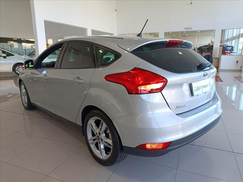Imagem 6 de 10 de Focus 1.6 Se 16v Flex 4p Manual