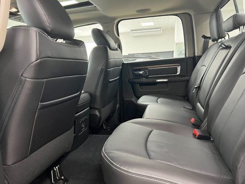 Imagen 12 de 20 de Ram 1500 2023 5.7 Laramie At8 V8 Stock 0km Sport Cars-bb