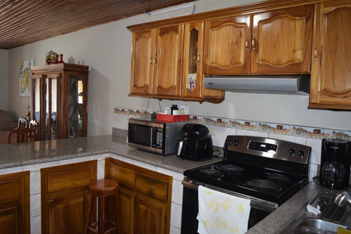 Imagen 3 de 17 de Venta Casa En San Rafael Heredia, A Un Costado Del Condominio Altos De Palermo