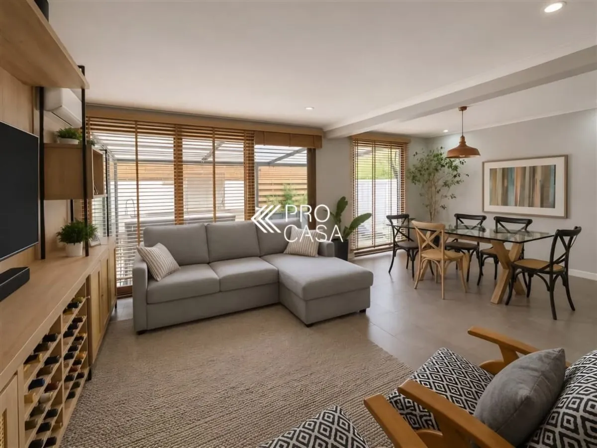 Imagen 1 de 20 de Casa En Venta, En Pasaje Cerrado, Las Condes.