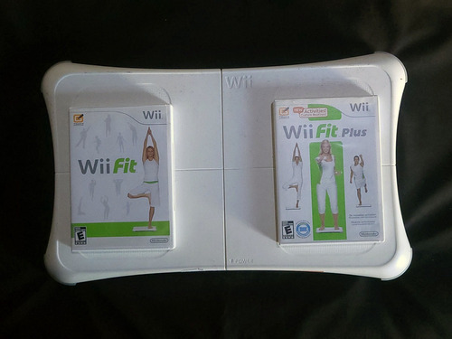 Tabla Wii Fit + 2 Juegos