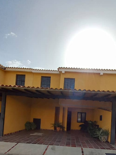 Venta De Townhouse Pueblo De San Diego Conj. Lirial (kcl)