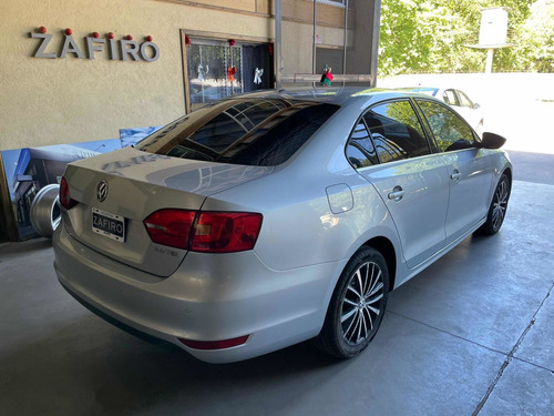 Imagen 11 de 14 de Volkswagen Vento 2014 2.0 Sportline Tsi 200cv Bi-xenon Dsg