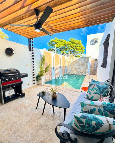 Casa En Venta En Proyecto Cerrado - Los Llanos De Gurabo, Santiago