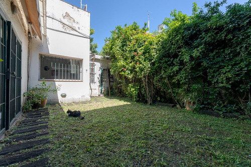 Venta/permuta Casa De 3 Dormitorios B. Parque