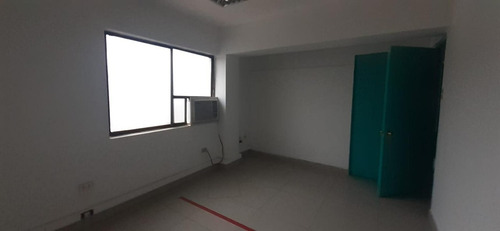Imagen 10 de 17 de 100% Financiamiento. Oficina Excelente Ubicación En Copiapó