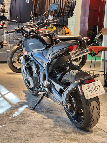 Triumph Trident 660