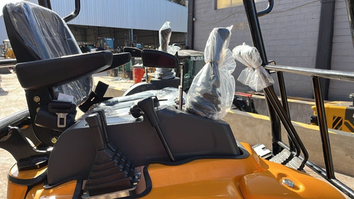 Miniexcavadora Taurus Xn22 - 2 Ton - 2,20 Mts - Motor Kubota