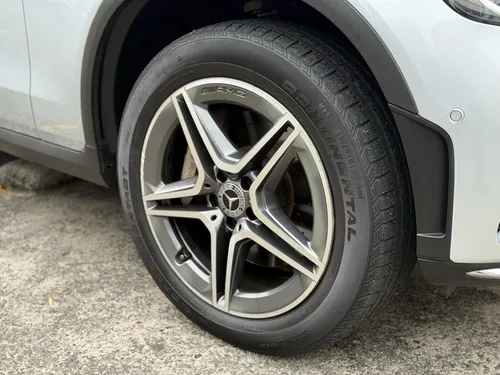 Mercedes Benz Glc 300e Hybrid Wagon 2021
