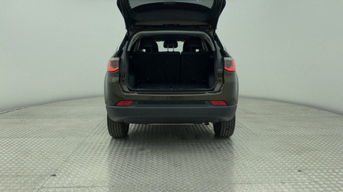 Imagen 8 de 18 de Jeep Compass 2.4 Longitude At9