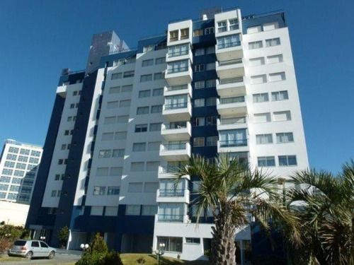 Increíble Oportunidad!!!! - Apartamento En  Punta Del Este - Edificio Cap Breton - Parada 4 Playa Mansa - 2 Dormitorios - 2 Baños!!! Precio De Venta: U$s195.000