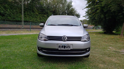 Volkswagen Suran 1.6 Highline 101cv 11c 2010