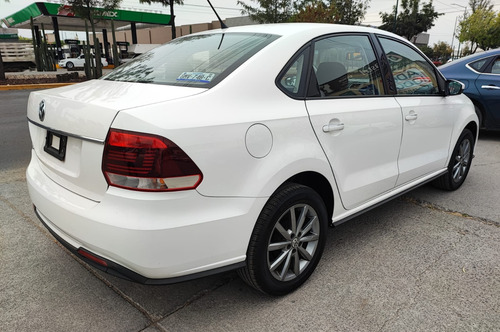 Volkswagen Vento 2.0 Confortline Mt