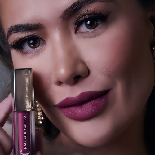 Lápiz labial líquido mate suave Maria Color All Colors de Nath Nathalia Capelo