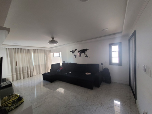 Imagem 2 de 20 de Ampla Casa Duplex