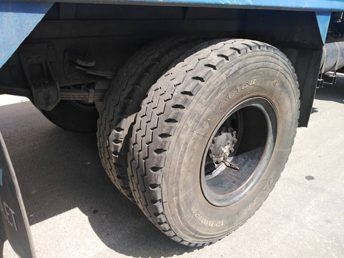 Imagen 10 de 14 de Chevrolet Fvr Camion Cisterna
