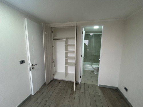 Metro Lo Ovalle - 1dorm+1 Baño; Briones Luco 0355; Codjc