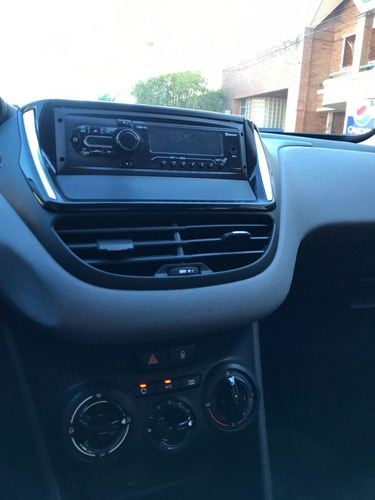 Imagen 11 de 12 de Peugeot 208