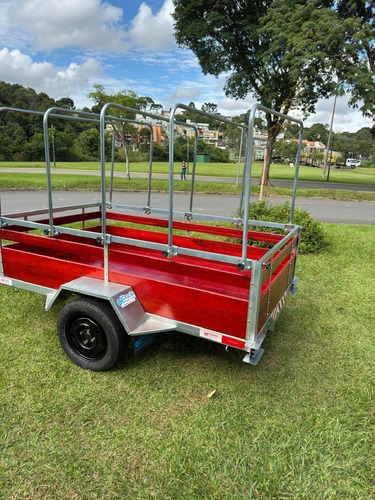 Express Norte Pr: Reboques Com Entrega Rápida!