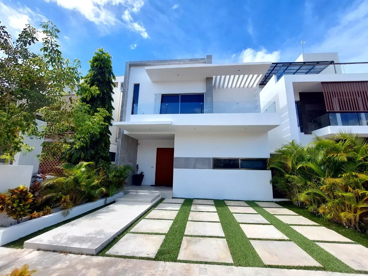 Casa En Residencial Aqua, Av. Huayacan, Cancún