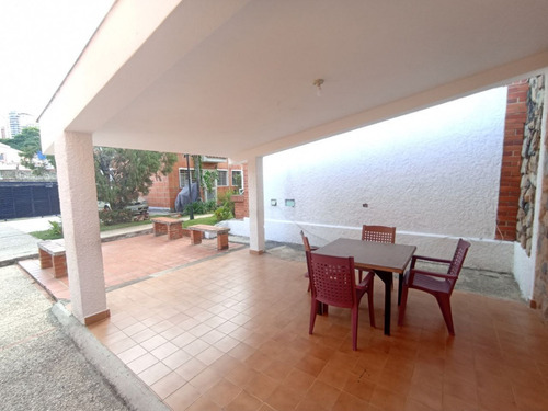 Imagen 13 de 14 de En Venta Townhouse En Urb. El Bosque, Res. Trapiche - Valencia