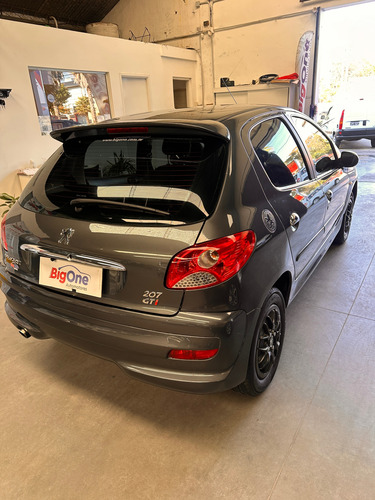 Peugeot 207 1.4 Sedan Active 75cv