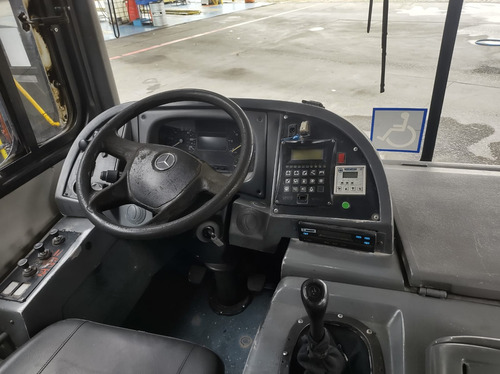 Caio Apache Vip Ano 2015 Mb 1721 37l 3p Unico Dono Ref 534