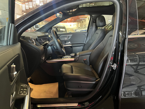 Mercedes-Benz GLA 200 progressive
