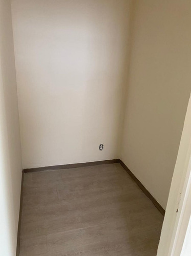 Rento Casa Con Uso De Suelo Comercial En Colonia Roma Norte