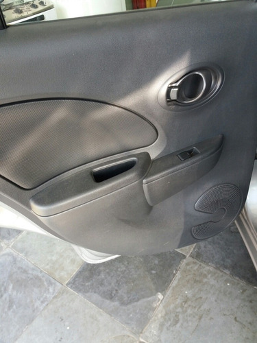Nissan March 2013 1.0 S 5p
