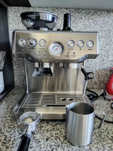 Cómo hacer un café perfecto con las cafeteras Breville Barista Expr