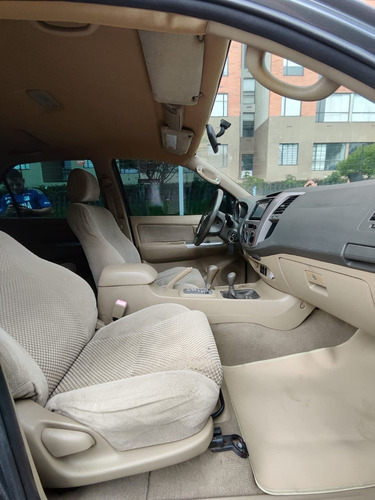 Toyota Fortuner 2.7l 4x4