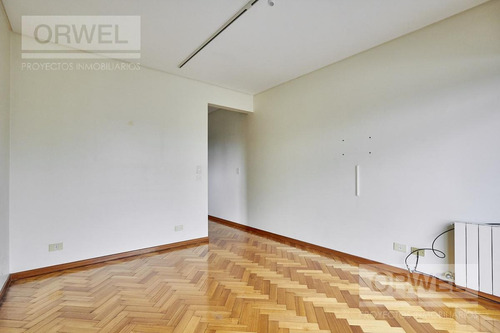 Imagen 9 de 30 de Duplex Tipo Casa Con Parrilla Y Terraza Propia - 4 Dormitorios - 2 Cocheras !!!