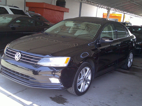 Volkswagen Jetta 2.5 Sportline At