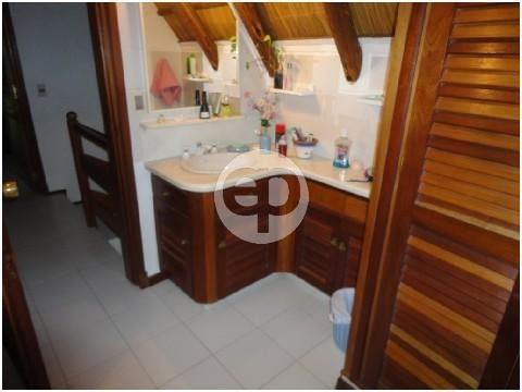 Casa Con Piscina En Pinares