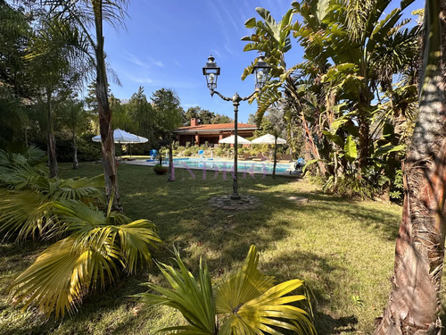 Solanas, Casa En Venta, A 100 Mts Del Mar.