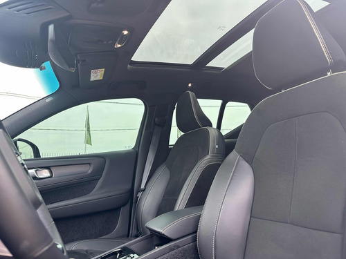 Volvo Xc40 Recharge R- Design T5 At Hibrida