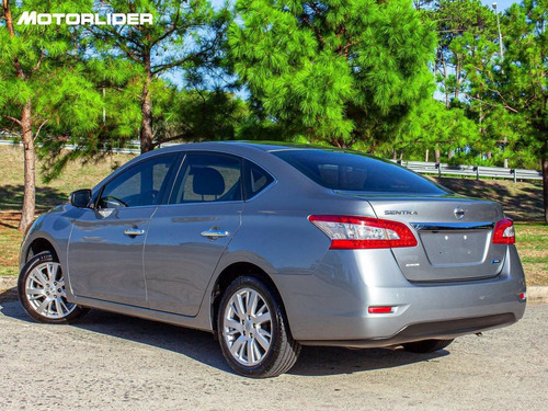 Imagen 3 de 25 de Nissan Sentra 1.8 Exclusive Cvt | Permuta / Financia