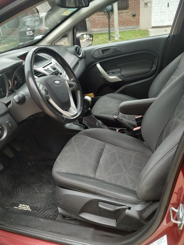 Ford Fiesta Kinetick Titanium Full 2013