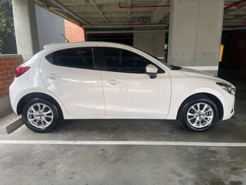 Mazda 2 1.5 Touring