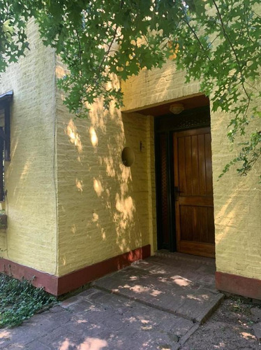 Imagen 11 de 29 de Casa En Venta De Country Champagnat Con Muy Buen Parque Y 2 Dorms