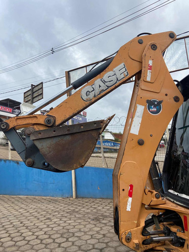 Imagem 10 de 25 de Retro Escavadeira Case 4x4 580n Cabinada Com Ar Condicionado